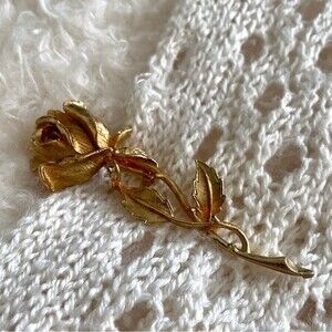 Vintage gold rose brooch pin with rhinestones
